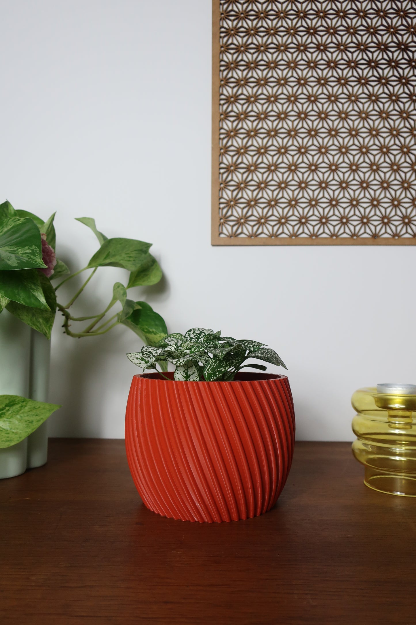 THEKLA Terracotta pot (medium format)