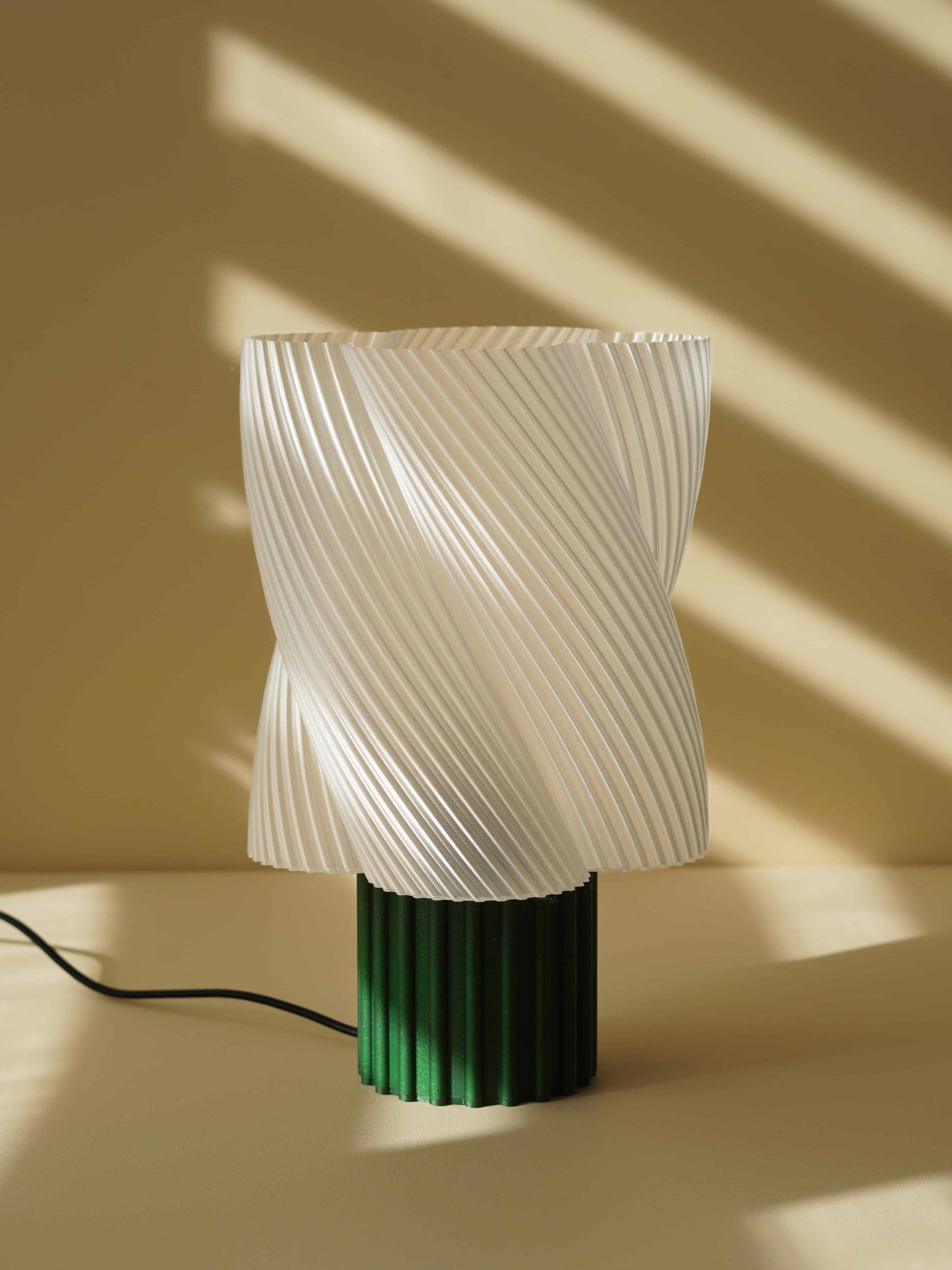 MARSHMALLOW XL Milk-Mint | Table lamp