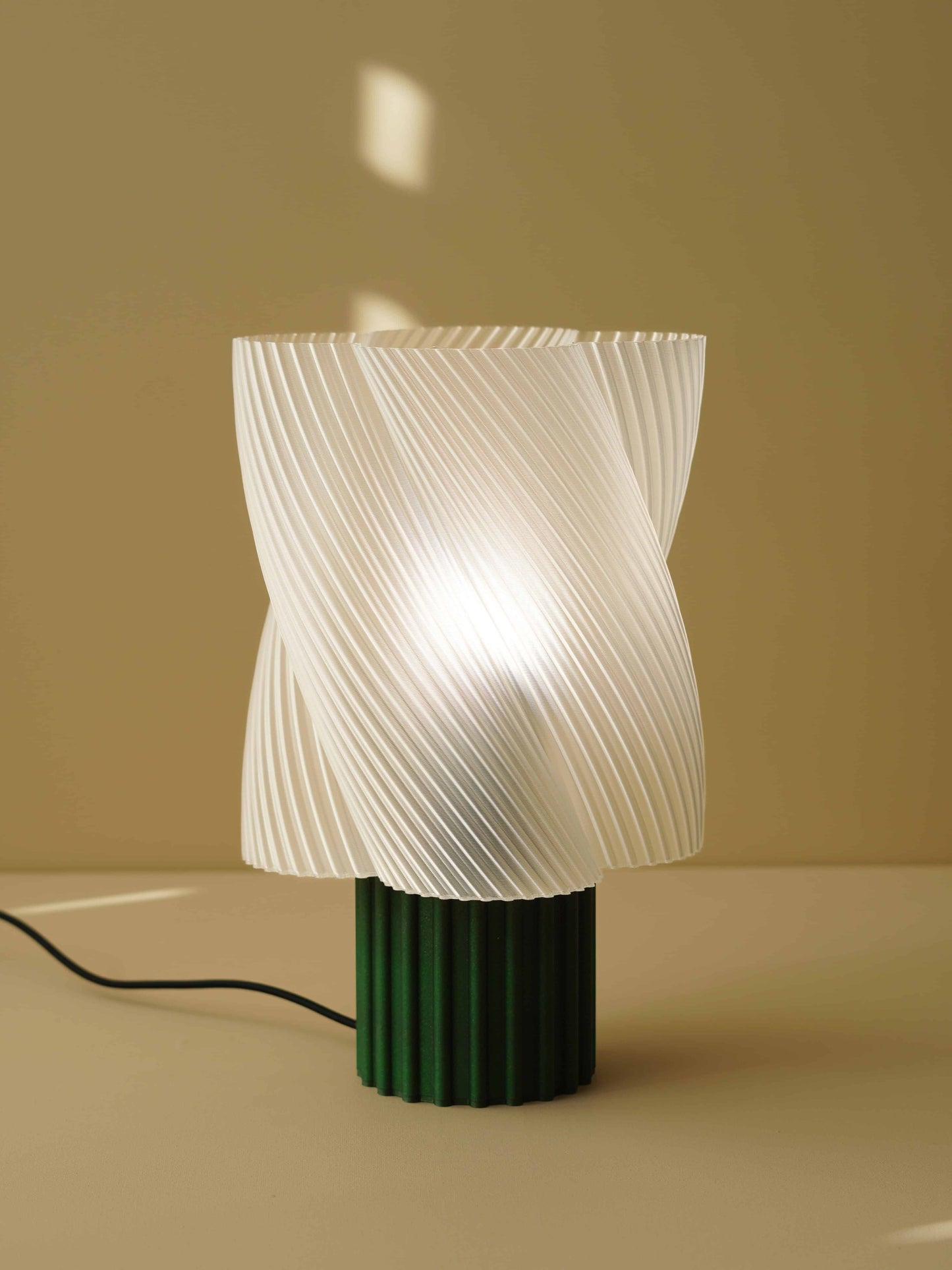 MARSHMALLOW XL Milk-Mint | Table lamp